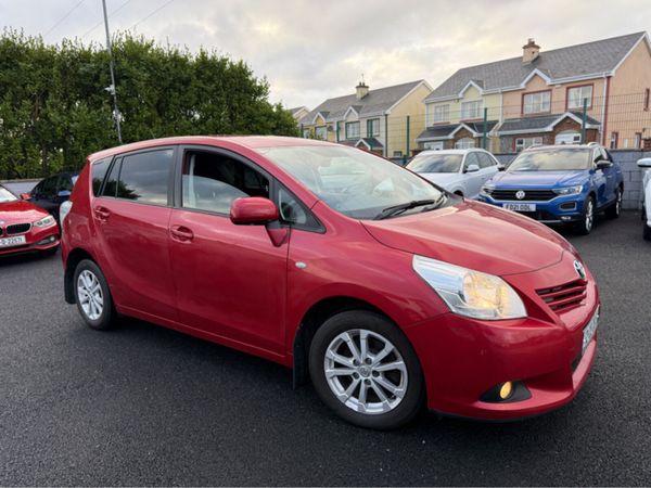 Toyota Verso MPV, Diesel, 2012, Red