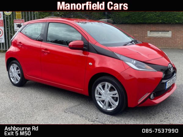 Toyota Aygo Hatchback, Petrol, 2017, Red