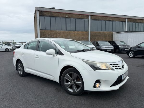 Toyota Avensis Saloon, Diesel, 2014, White