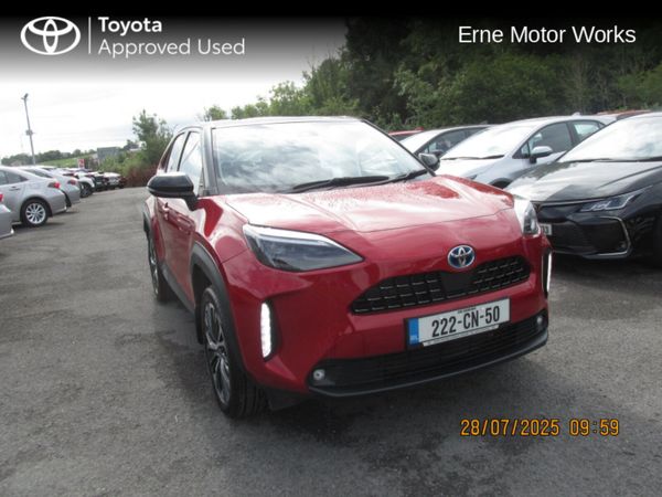 Toyota Yaris Cross Hatchback, Petrol Hybrid, 2022, Red