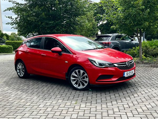 Opel Astra Hatchback, Diesel, 2016, Red
