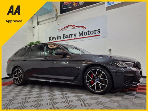 BMW 5-Series Estate, Petrol Plug-in Hybrid, 2022, Grey