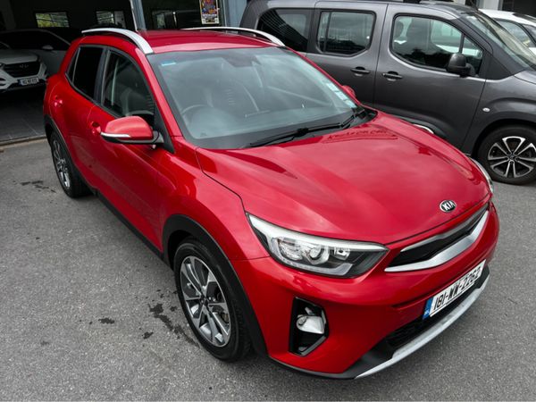 Kia Stonic Estate, Petrol, 2018, Red