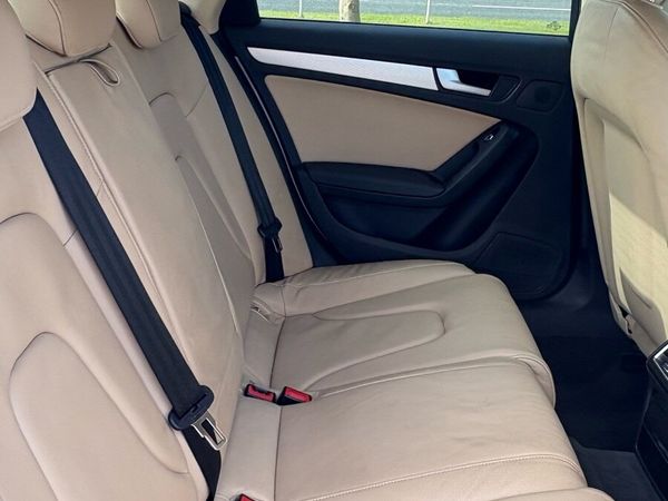 Audi A4 Saloon, Diesel, 2014, White