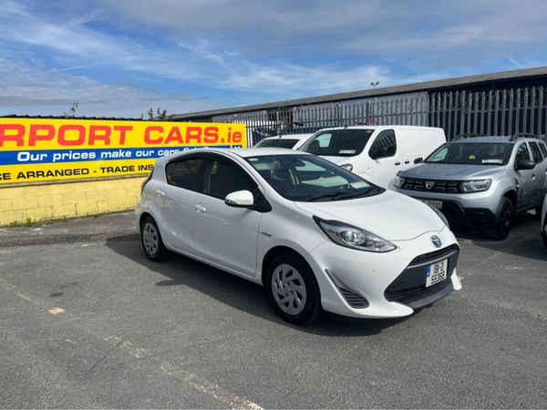 Toyota Aqua Hatchback, Petrol Hybrid, 2019, White