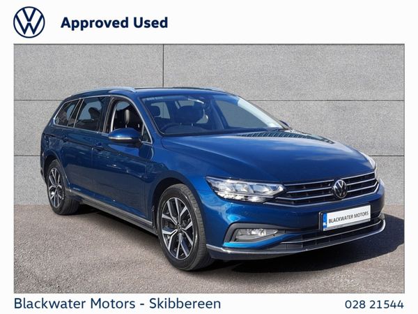 Volkswagen Passat Estate, Diesel, 2022, Blue