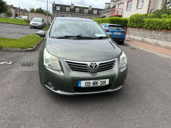 Toyota Avensis Saloon, Diesel, 2009, Green