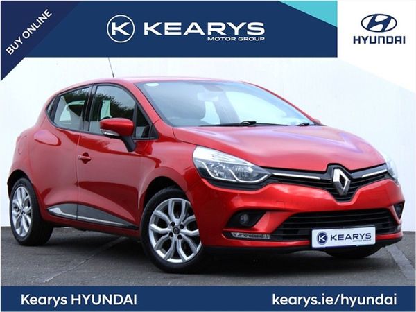 Renault Clio Hatchback, Petrol, 2019, Red
