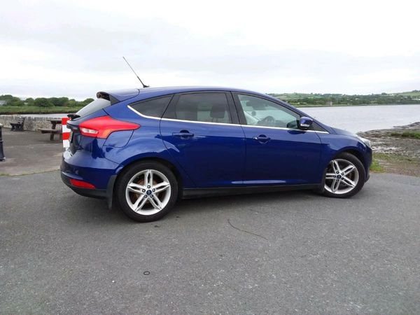 Ford Focus Hatchback, Diesel, 2016, Blue