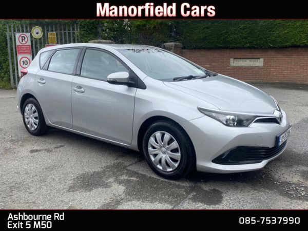 Toyota Auris Hatchback, Petrol, 2017, Grey