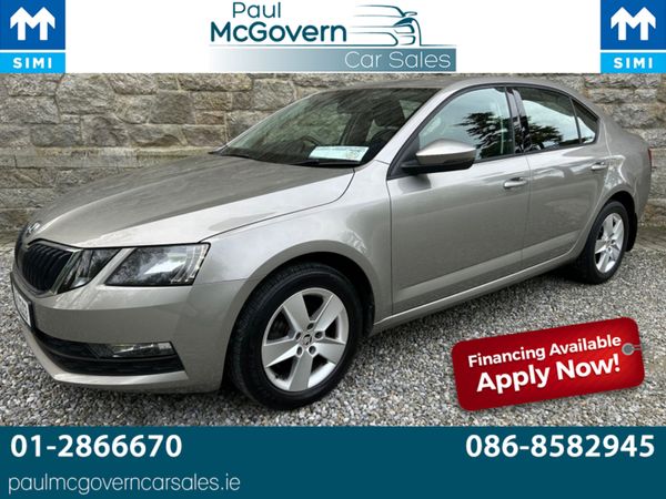 Skoda Octavia Hatchback, Diesel, 2017, Beige