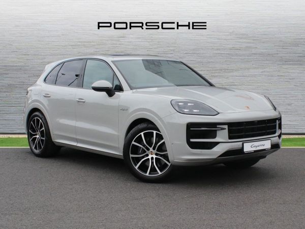 Porsche Cayenne SUV, Petrol Plug-in Hybrid, 2025, Grey