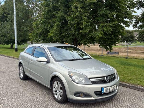 Opel Astra Hatchback, Petrol, 2008, Yellow