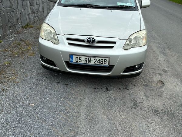 Toyota Corolla Hatchback, Petrol, 2005, Silver