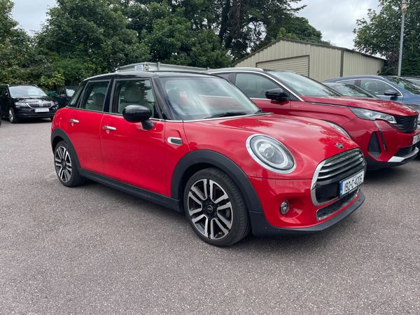 Mini Cooper Hatchback, Petrol, 2019, Red