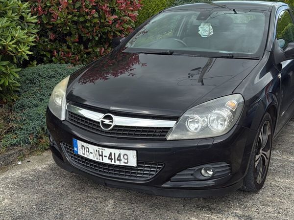 Opel Astra Hatchback, Petrol, 2008, Black