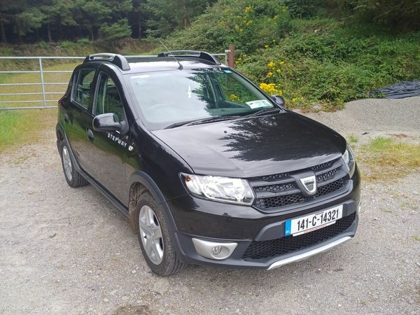 Dacia Sandero Stepway Hatchback, Petrol, 2014, Black