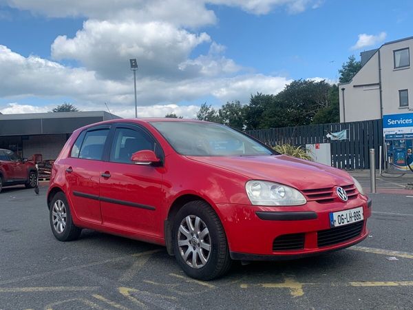 Volkswagen Golf Hatchback, Petrol, 2006, Red