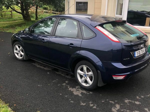 Ford Focus Hatchback, Petrol, 2011, Blue
