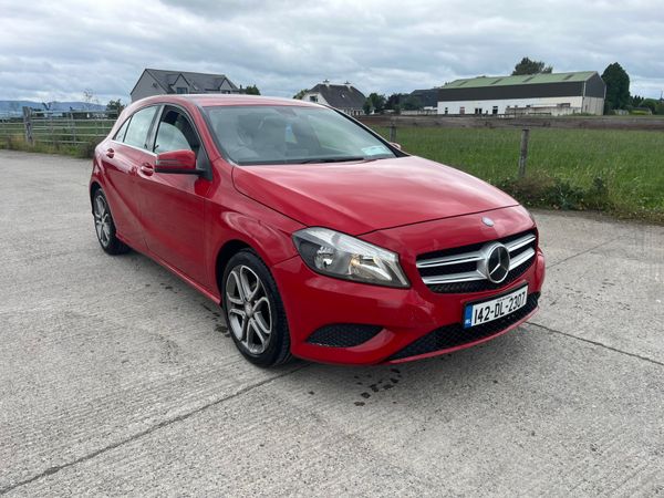 Mercedes-Benz A-Class Hatchback, Diesel, 2014, Red
