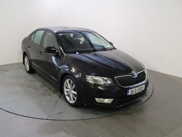 Skoda Octavia Saloon, Diesel, 2016, Black