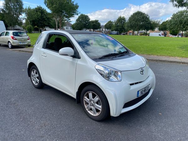 Toyota iQ Hatchback, Petrol, 2014, White