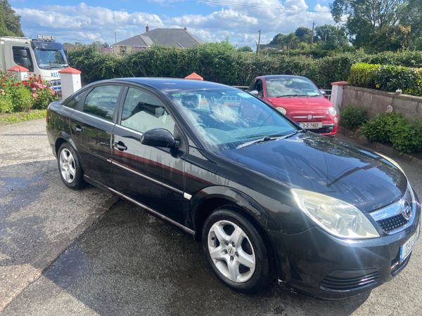 Opel Vectra Hatchback, Petrol, 2009, Black