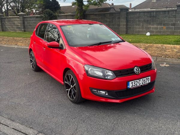 Volkswagen Polo Hatchback, Petrol, 2013, Red