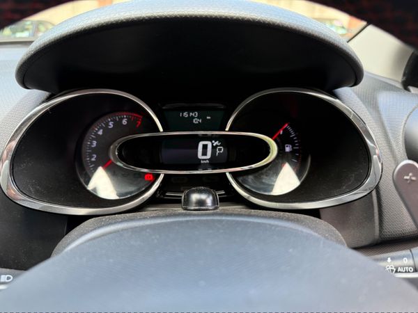 Renault Other Hatchback, Petrol, 2014, White