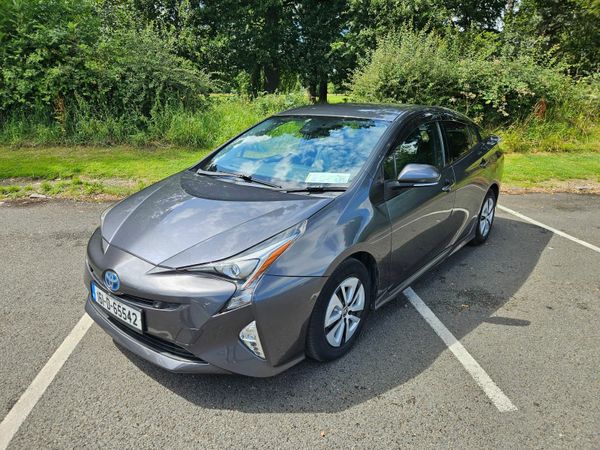 Toyota Prius Hatchback, Petrol Hybrid, 2016, Grey