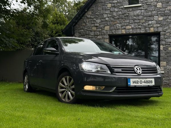 Volkswagen Passat Saloon, Diesel, 2014, Grey
