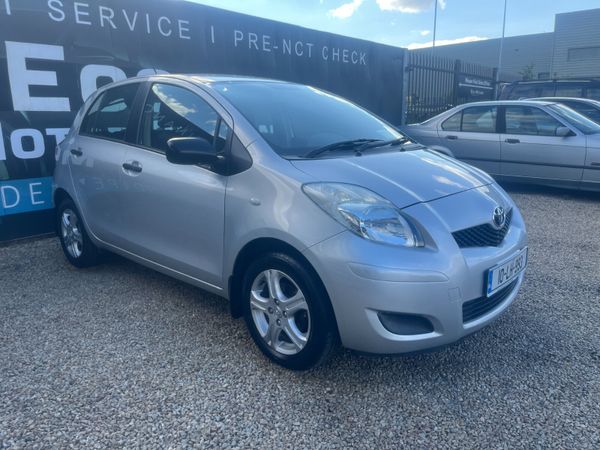 Toyota Yaris Hatchback, Petrol, 2010, Silver