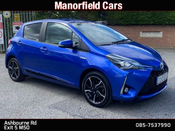 Toyota Yaris Hatchback, Petrol Hybrid, 2017, Blue