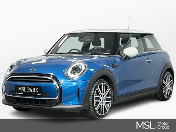 Mini Cooper Hatchback, Petrol, 2024, Blue