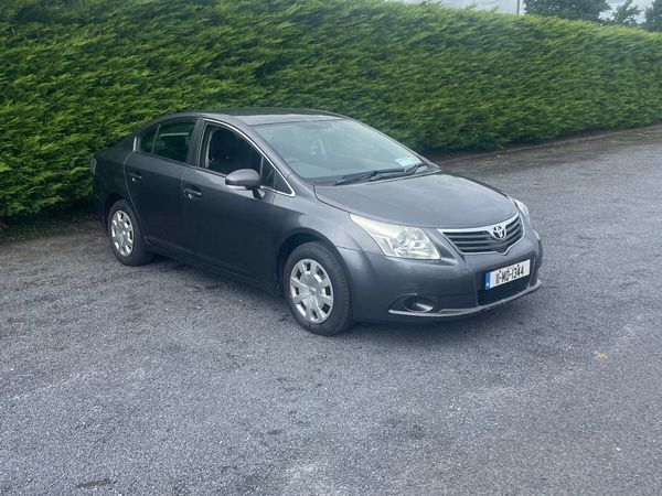 Toyota Avensis Saloon, Diesel, 2011, Grey