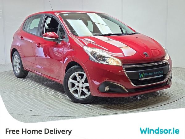 Peugeot 208 Hatchback, Petrol, 2019, Red