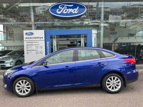 Ford Focus Saloon, Petrol, 2016, Blue