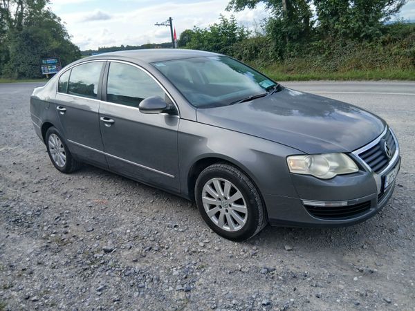 Volkswagen Passat Saloon, Petrol, 2007, Grey
