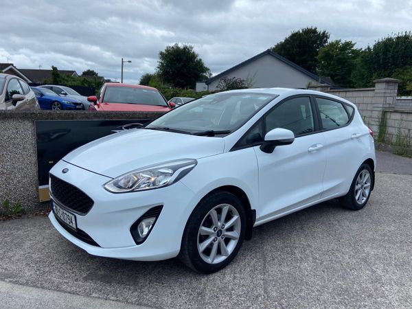 Ford Fiesta Hatchback, Petrol, 2018, White