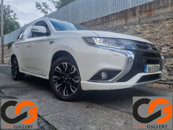 Mitsubishi Outlander SUV, Petrol Plug-in Hybrid, 2016, White