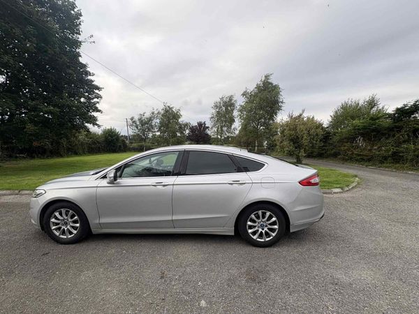 Ford Mondeo Hatchback, Diesel, 2015, Silver