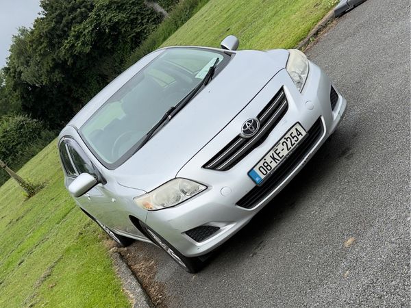 Toyota Corolla Saloon, Diesel, 2008, Silver