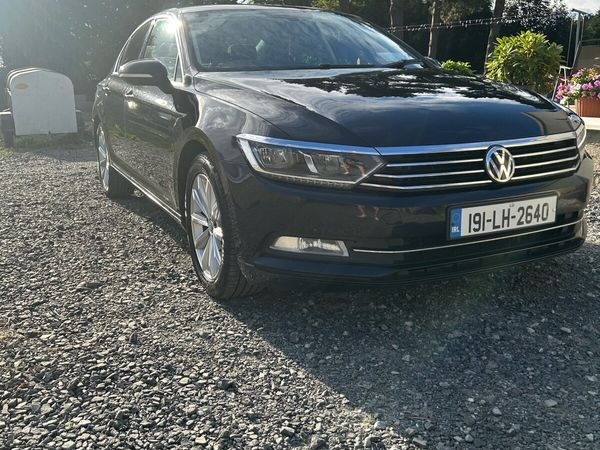 Volkswagen Passat Saloon, Diesel, 2019, Black