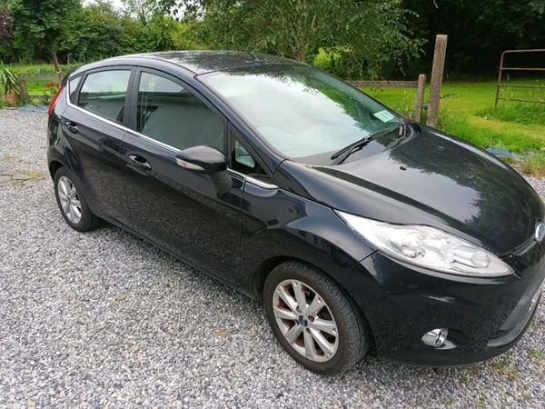 Ford Fiesta Hatchback, Diesel, 2009, Black