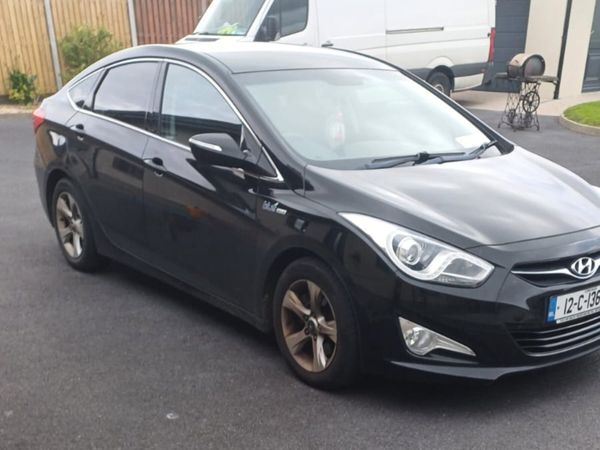 Hyundai i40 Saloon, Diesel, 2012, Black
