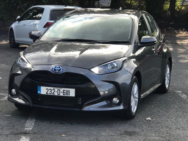 Toyota Yaris Hatchback, Petrol Hybrid, 2023, Grey