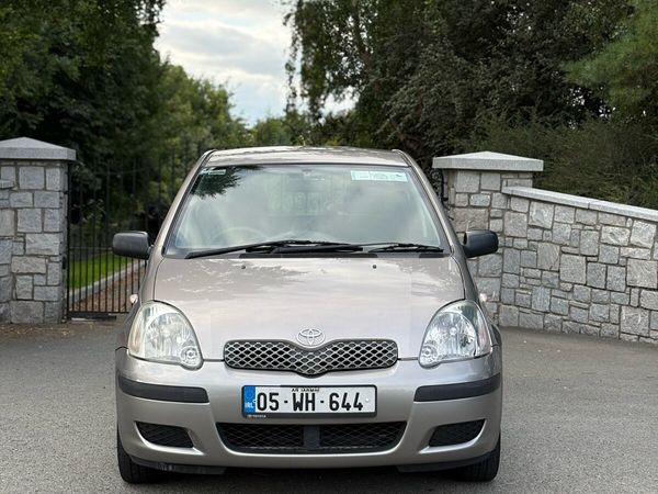 Toyota Yaris Hatchback, Petrol, 2005, Grey