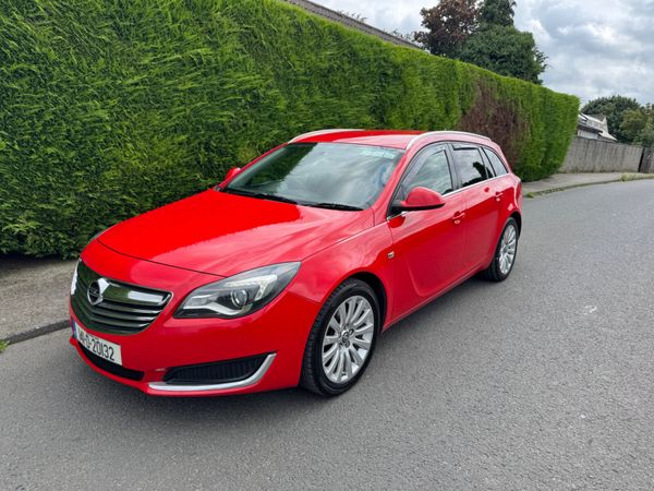 Opel Insignia Estate, Diesel, 2014, Red