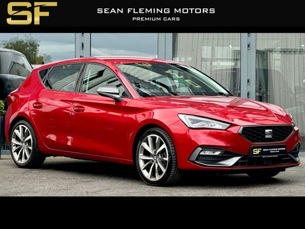 SEAT Leon Hatchback, Petrol, 2021, Red