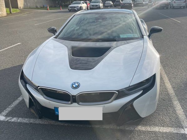 BMW i8 Coupe, Petrol Plug-in Hybrid, 2017, White